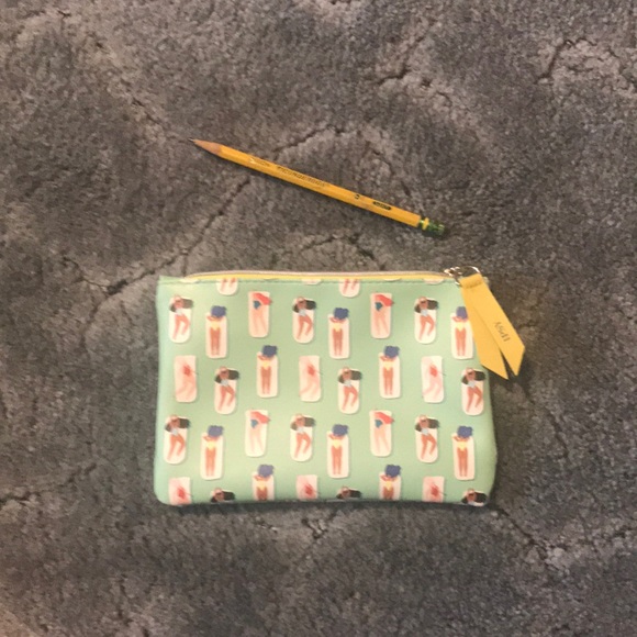 Small IPSY Make-up bag - Picture 3 of 3